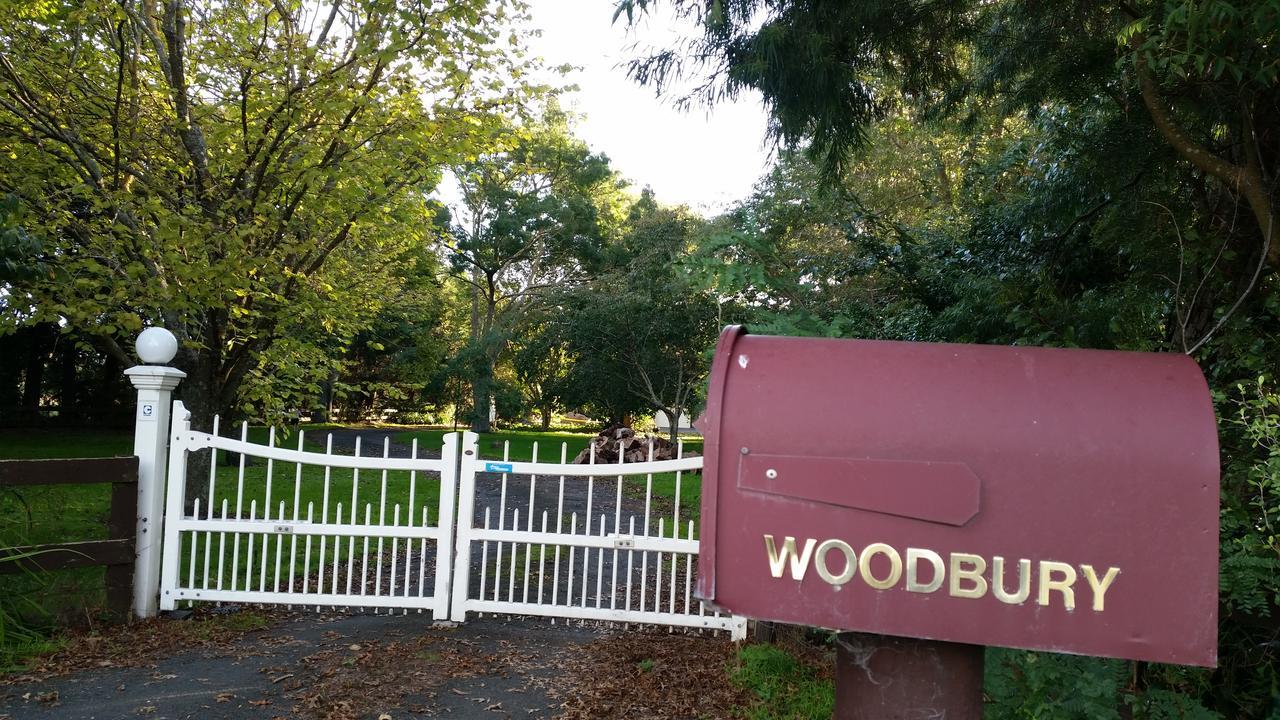 Woodbury Farm Bed and Breakfast Takanini Eksteriør billede